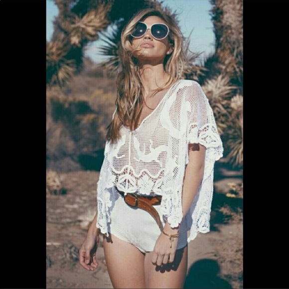 WILDFOX White Iguana Lizard Coverup Small - Picture 1 of 8